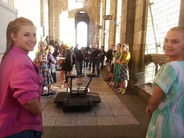 Tancerki Transu podczas scena nagrywanych w Pałacu Kultury w Warszawie.