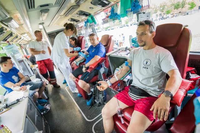 Krwiobus stanie na poznańskiej Wildzie. Pobór krwi będzie trwać od godziny 9 do 13.