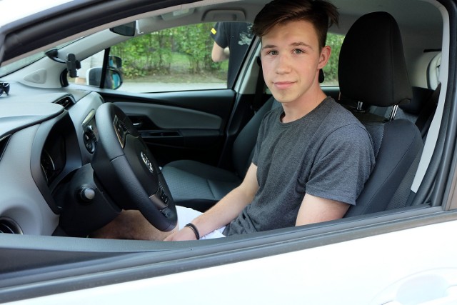 Nowe przepisy dla młodych kierowców wejdą od stycznia 2016 roku