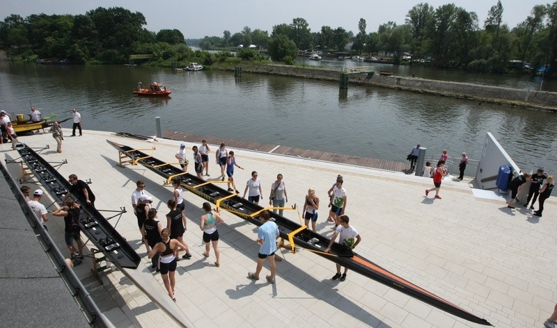 Odra River Cup 2016 na niedawno wyremontowanym bulwarze...