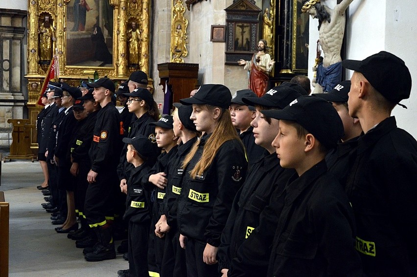 Gorlice. Druhowie z OSP podziękowali za sprzęt wartości wielu milonów złotych [ZDJĘCIA]