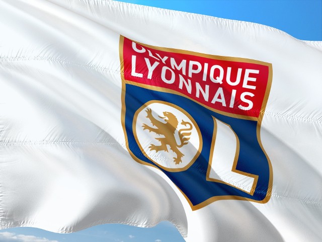 Olympique Lyon - FC Barcelona na żywo. Gdzie oglądać mecz online? Transmisja w tv i internecie