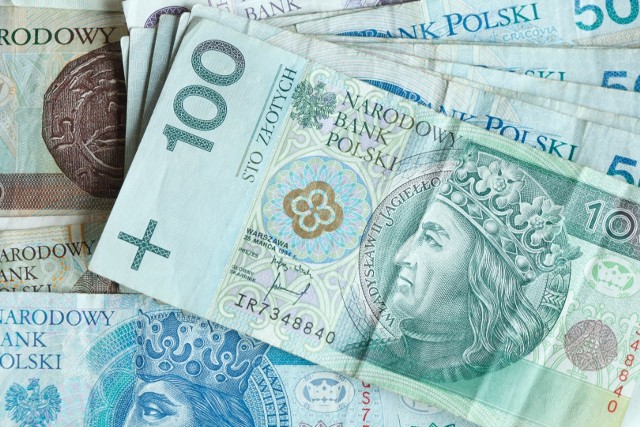 Policjanci z komendy z Pruszcz Gdańskiego szukają właściciela pieniędzy