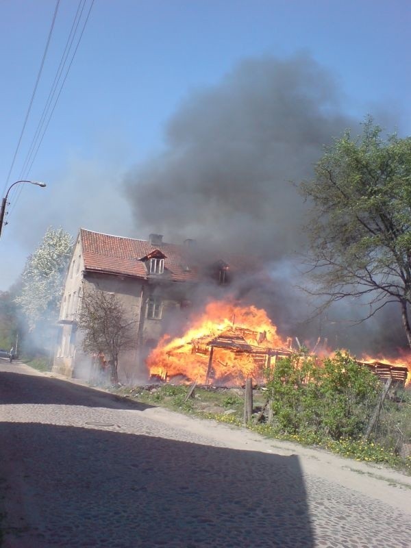 Pożar w centrum Białegostoku! Z ogniem walczyło 5 jednostek straży pożarnej! (zdjęcia, wideo)