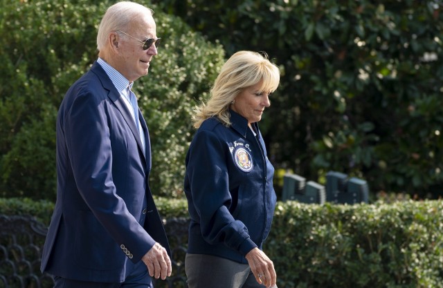 Joe i Jill Bidenowie wezmą udział w uroczystościach pogrzebowych królowej Elżbiety II