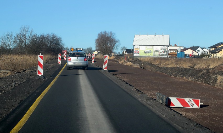 Przebudowa drogi Szczecin-Police. Jak pogoda pozwoli to wyleją asfalt i zniknie wahadło w Przęsocinie