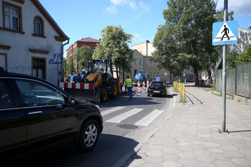 Modernizacja sieci wodociągowej na ulicy Armii Kra...