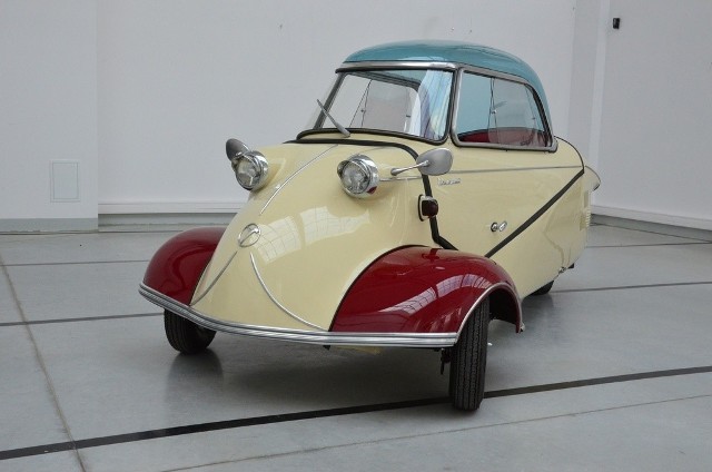 Messerschmitt KR 200. W latach 50. &#8211; z fabryki znanej z produkcji najsłynniejszych samolotów myśliwskich hitlerowskich Niemiec &#8211; wyjeżdżały malutkie trójkołowce.