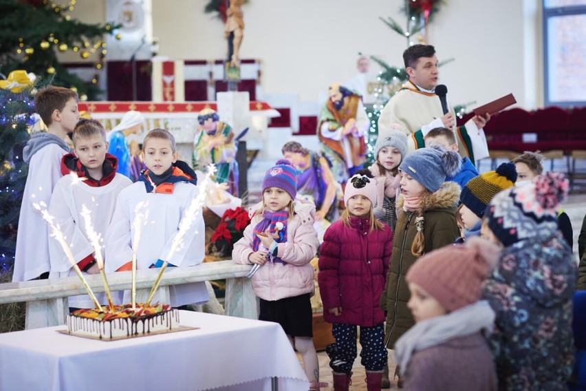 Święta w kościele św. Maksymiliana Kolbego w Pabianicach. Wspomnienie pasterki i nie tylko ZDJĘCIA