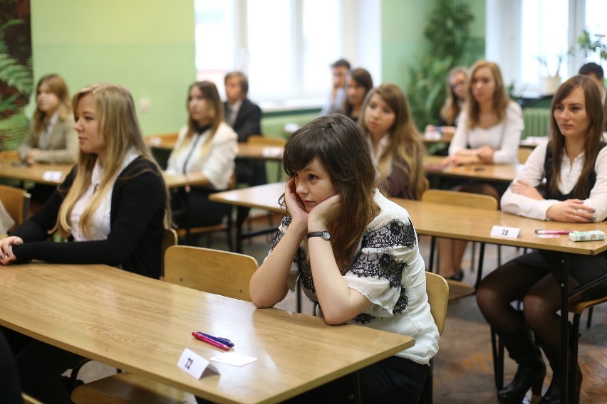 Próbna matura 2014 z Operonem MATURA Z POLSKIEGO 26...