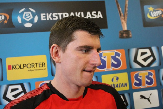 Jacek Kiełb bardzo przeżywał bolesną porażkę z Wisłą Kraków 0:3.
