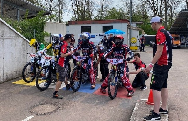 żużlowcy Enei Falubazu wygrali na wyjeździe z Landshut Devils 46:44.