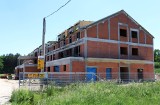 W gminie Skaryszew budują pierwsze w regionie stracjonarne hospicjum. Zobacz, jak wygląda budowa