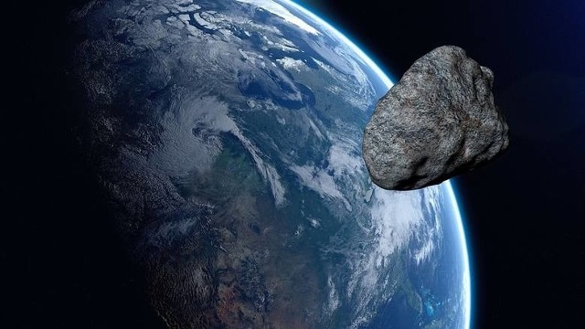 Wielka asteroida 2006 QQ23 zbliża się do Ziemi. Kiedy w nią uderzy?