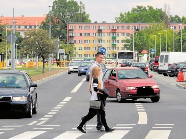 Od wczoraj ul. Gagarina jest przejezdna na całej długości. Równolegle z nią zostały odnowione dwie inne ulice obsługujące os. Bielany i kampus UMK: Krzemieniecka i Wileńska.