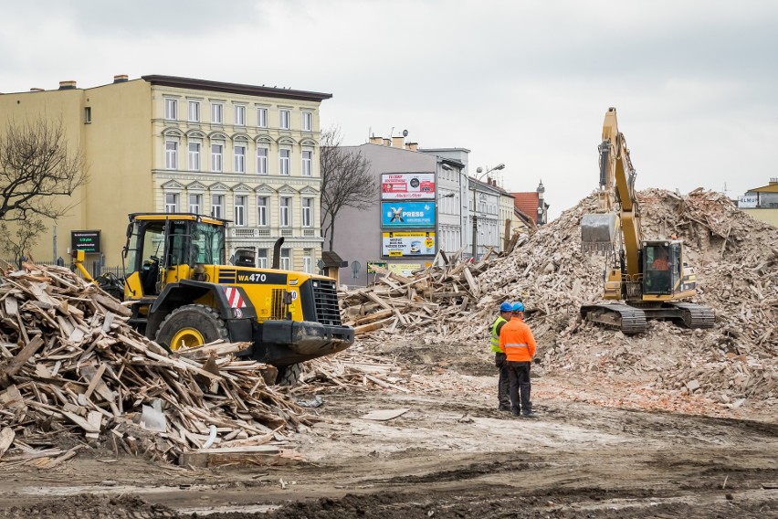 Rozbudowa ul. Kujawskiej jest w ostatnim czasie największym...