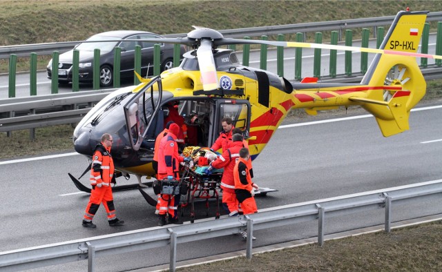 Wypadek na obwodnicy Wrocławia, śmigłowiec LPR w akcji, zdjęcie ilustracyjne