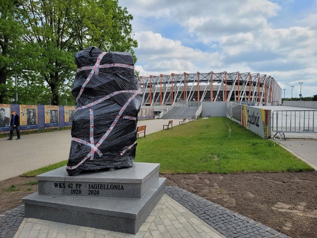 W niedzielę, 29 maja o godz. 14.30 na Stadionie Miejskim nastąpi uroczyste odsłonięcie Pomnika Jagiellonii Białystok