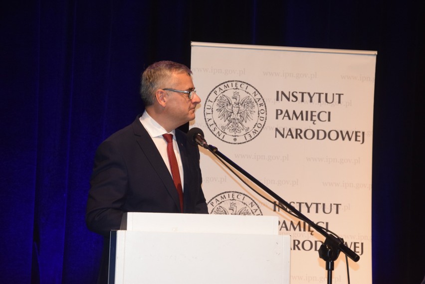 W Katowicach rozpoczęła się konferencja IPN o wydarzeniach...