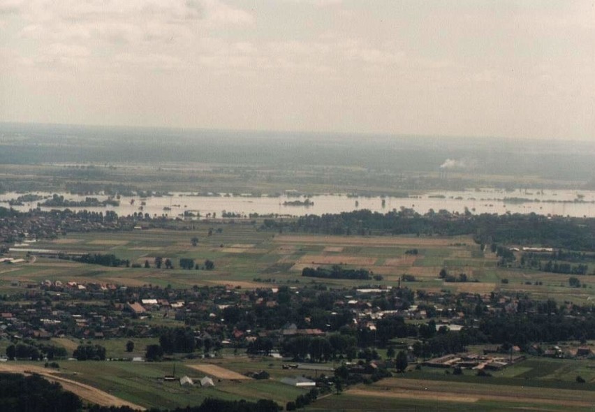 Powódź 1997. Zdjęcia z lotu ptaka.