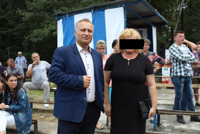 Robert Świerczek był burmistrzem Byczyny, a Katarzyna Z. wiceburmistrzem w kadencji 2014-18.