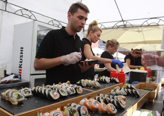 Sushi staje się wśród bywalców restauracji coraz bardziej popularne. Gdzie zjeść najlepsze sushi w Łodzi? (zdjęcie ilustracyjne)