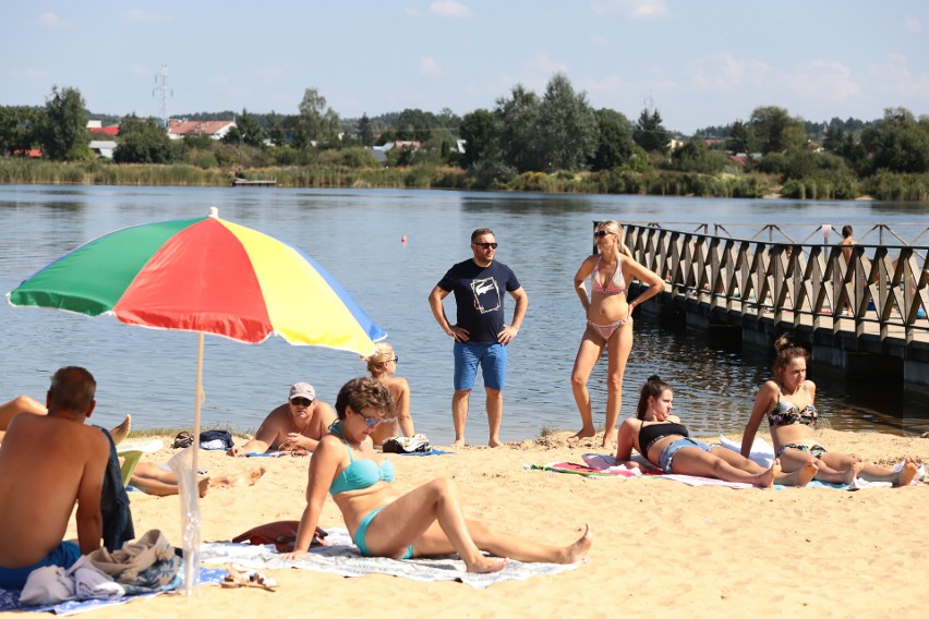 Plaża na Dojlidach przeżywa oblężenie. Tłumy wypoczywają nad zalewem (zdjęcia)