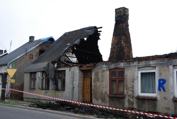 Dach i strych spłonęły niemal doszczętnie