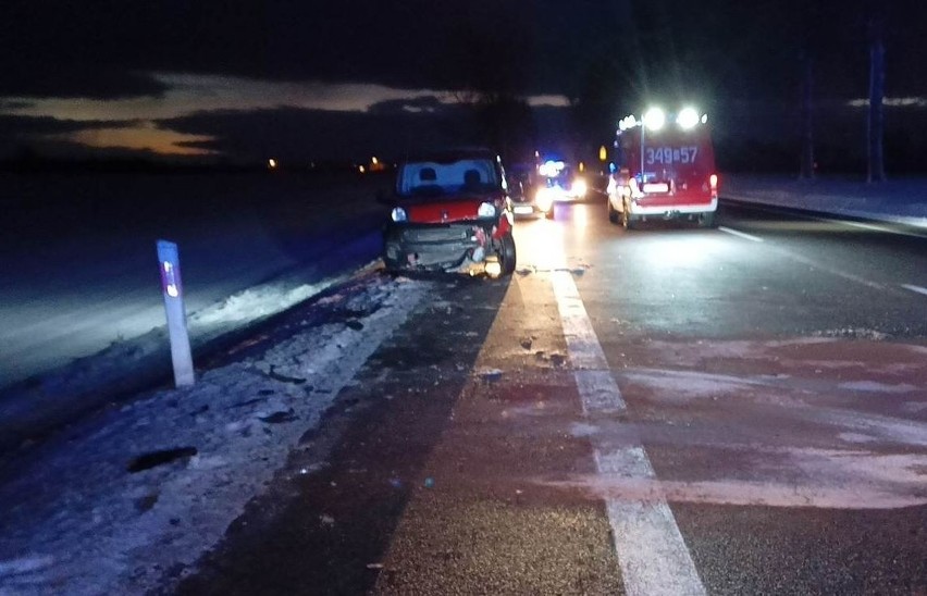 Kolizja na drodze między Żochowem a Darżynem.