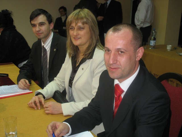 Nowy zarząd:od prawej Grzegorz Aryż, Anna Brok i Rafael Rokaszewicz