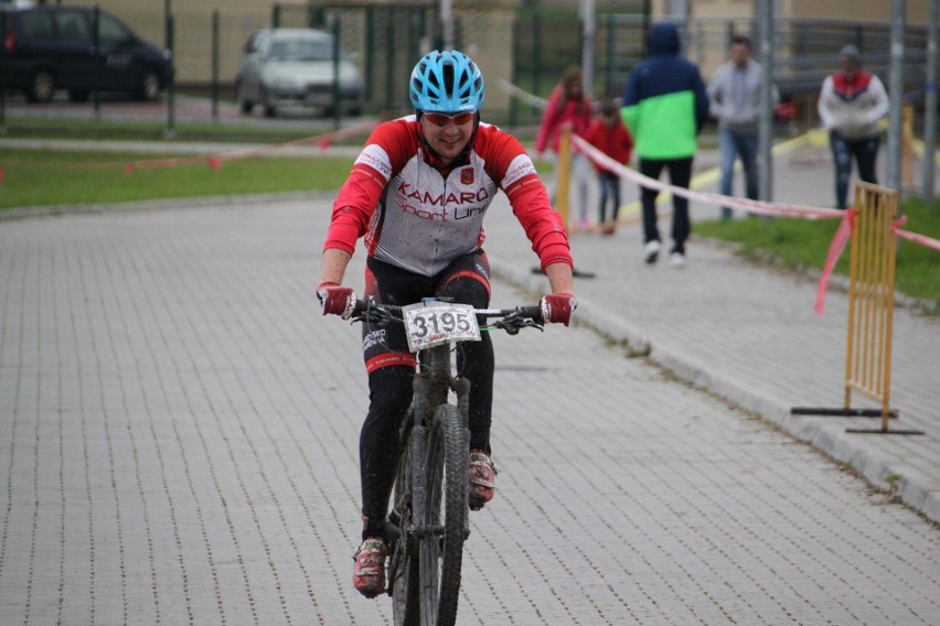 Kolarze Kamaro Sport Line Skarżysko finiszowali w Świętokrzyskiej Lidze Rowerowej