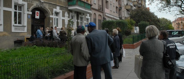 Zabójstwo na Żupańskiego 13 wstrząsnęło całą kamienicą.