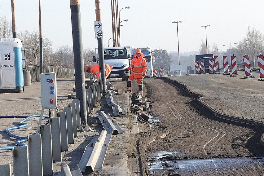 Ruszył remont wiaduktu na ul. Dąbrowskiego! Już wiadomo co z wiaduktem na ul. Przybyszewskiego ZDJĘCIA