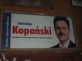 Kandydat na prezydenta Ostrowca zmienił twarz? Komiczna pomyłka komitetu Prawa i Sprawiedliwości