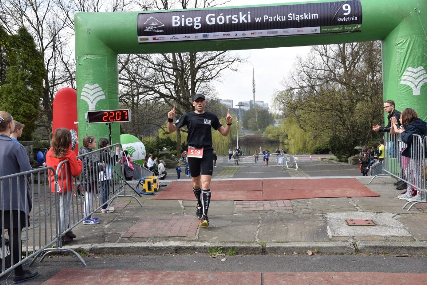 Chorzów: prawie 400 biegaczy wzięło udział z Biegu Górskim....