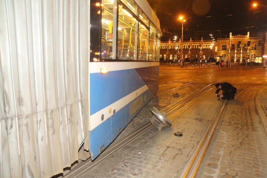 Wykolejenie tramwaju na Kołłątaja, 21.03.2016