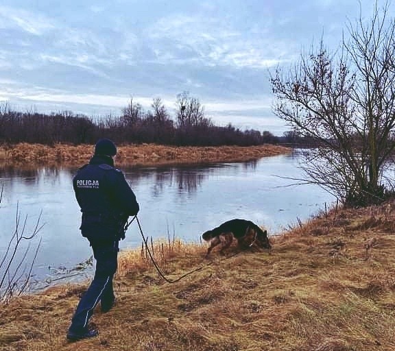 Społeczna Straż Rybacka Narew 38 Ostrołęka włączyła się w poszukiwania zaginionego 17-latka Kupisk Starych w pow. łomżyńskim