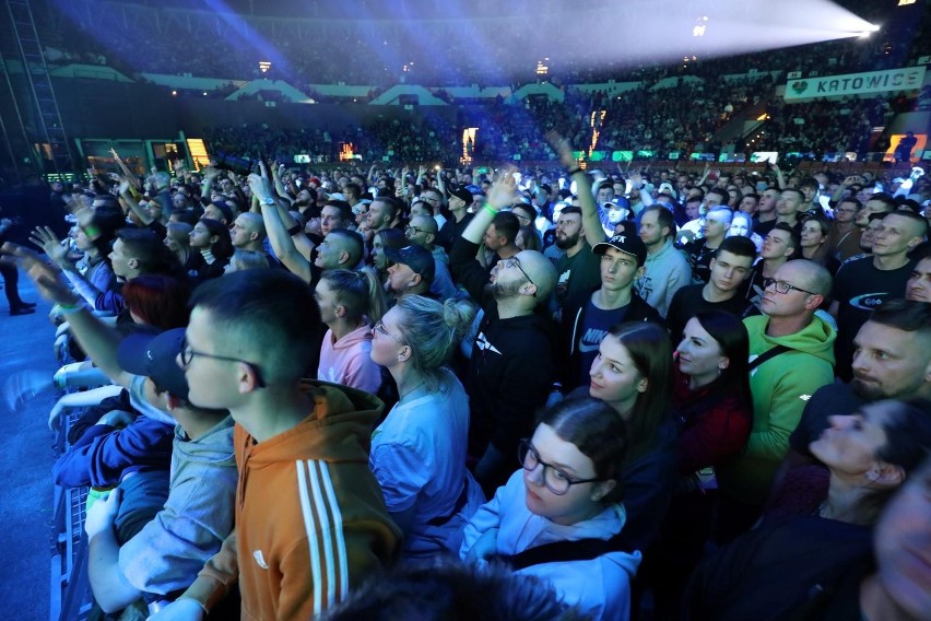 Kosmiczny Koncert Paktofoniki w katowickim Spodku