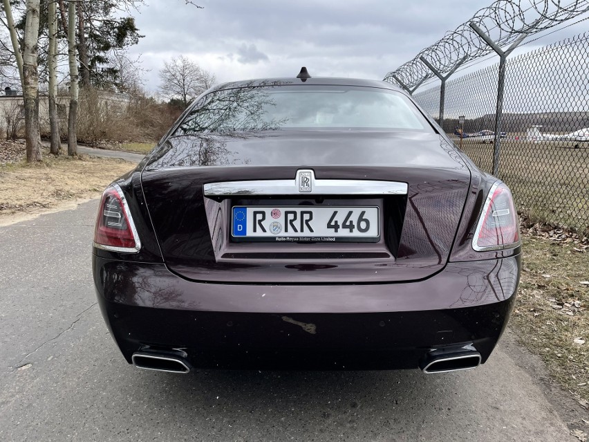 Po krótkich jazdach testowych nowym Rolls Roycem Ghostem, w...