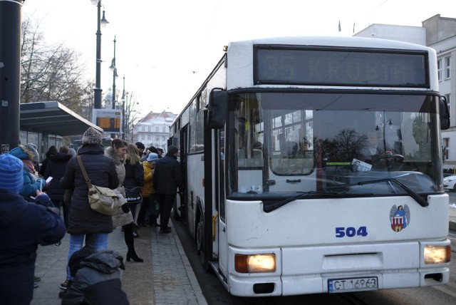 Czy możliwe jest wydłużenie trasy autobusu numer 35? Tak, żeby docierała również do Mierzynka