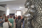 Świebodzin. Jerzy Pach sztukę nosi w sercu. Jego prace w metalu eksponowane na ulicach Świebodzina mieszkańcy uwielbiają
