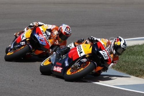 Pedrosa przed Stonerem, Fot: Media4Racing