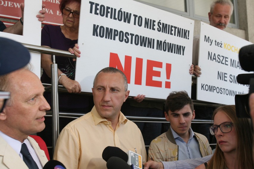 Mieszkańcy Teofilowa i ekolodzy protestują przeciwko rozbudowie kompostowni i sortowni