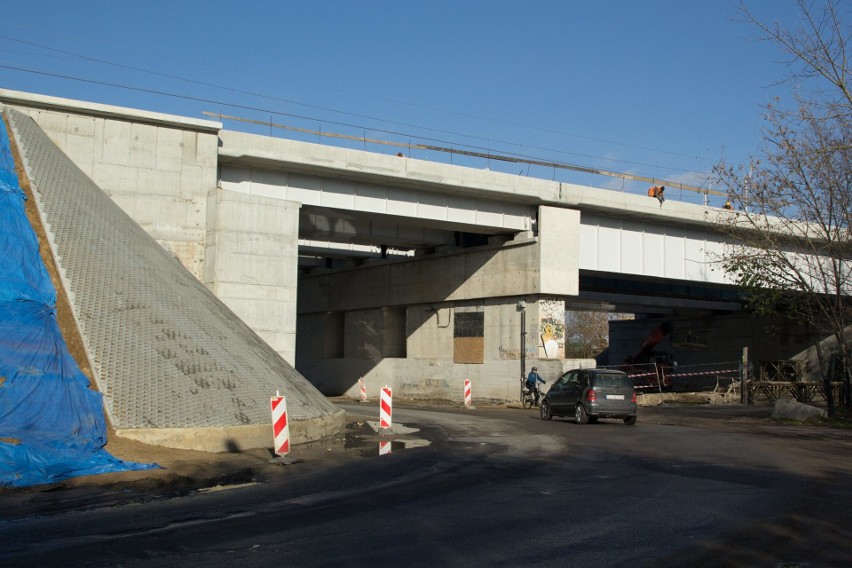 Prace przy przebudowie wiaduktów kolejowych w Lublinie mają...