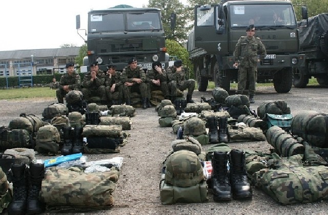 Podczas dzisiejszych ćwiczeń żołnierze sprawdzali m.in. ekwipunek i sprzęt medyczny używany w czasie akcji ratunkowych.