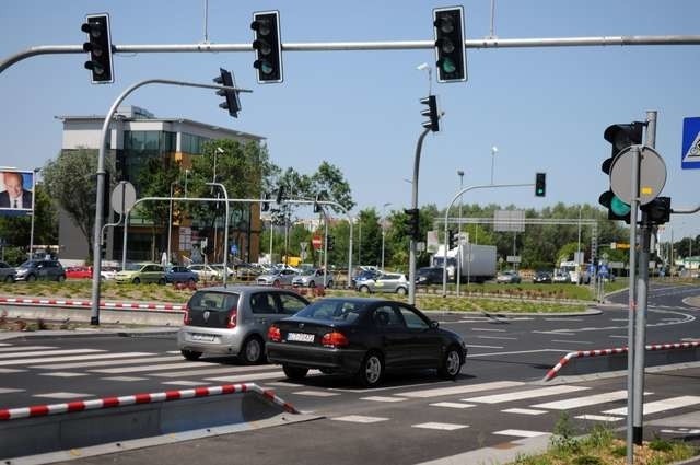 Skrzyżowanie ul. Grudziądzkiej z trasą średnicowąSkrzyżowanie ul. Grudziądzkiej z trasą średnicową