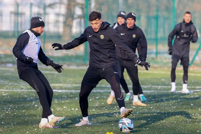 Piłkarze Śląska Wrocław wrócili do treningów w niepełnym składzie