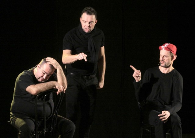 W czwartek w sali koncertowej Marcin Wójcik, Michał Wójcik oraz Waldemar Wilkołek zaprezentowali radomianom swój  nowy program, zatytułowanym „Skurcz”. Było wiele śmiechu.
