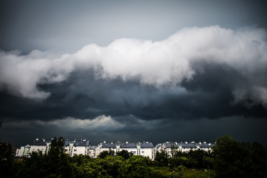 Dzisiaj burze 21.06.2018. Sprawdź GDZIE BĘDZIE BURZA RADAR...