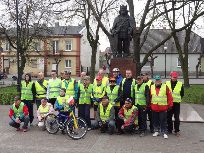 "Herosi" z Osięcin - wytyczają trasy i ruszają w Polskę